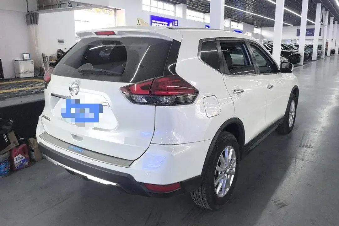 Nissan 2021 Qijun 2.0 stepless XL Premium two-wheel drive Zhilian exclusive version of automatic gear 2