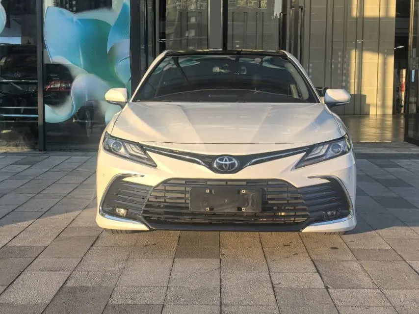 Toyota 2021 Camry 2.5G Deluxe Edition Automatic Gear 3