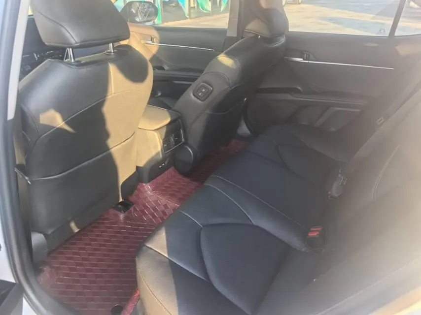 Toyota 2021 Camry 2.5G Deluxe Edition Automatic Gear 8