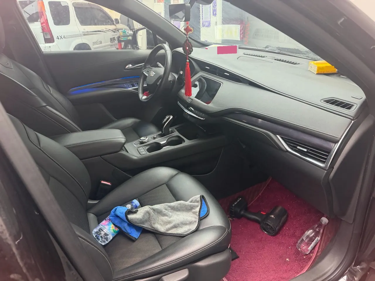 Cadillac 2021 XT4 2.0T 28T Two-Drive Leading Automatic Gear 7