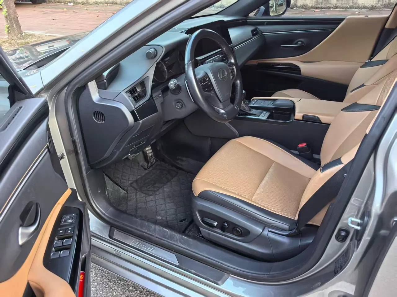 Lexus ES (Imported) 2021 ES200 2.0 Stepless Premium Edition Automatic Gear 14