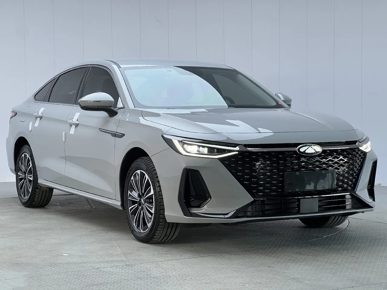 Chery 2025 Fengyun A8 1.5 70km Standard Automatic Gear 3