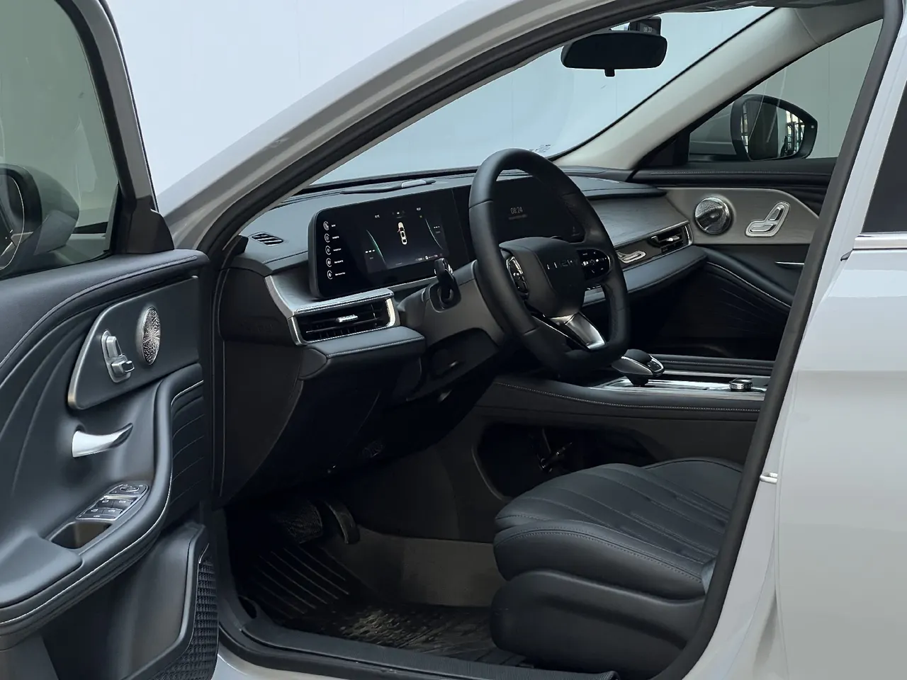 Chery 2025 Fengyun A8 1.5 70km Standard Automatic Gear 4