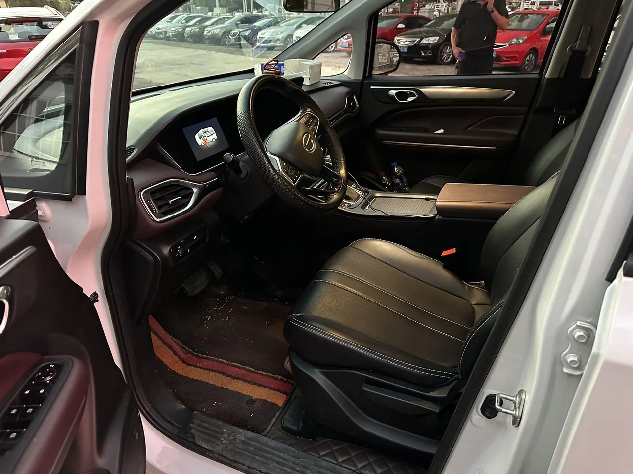 Chuanqi 2021 M6 1.5T 270T Deluxe Edition 7-seat Automatic Gear 5