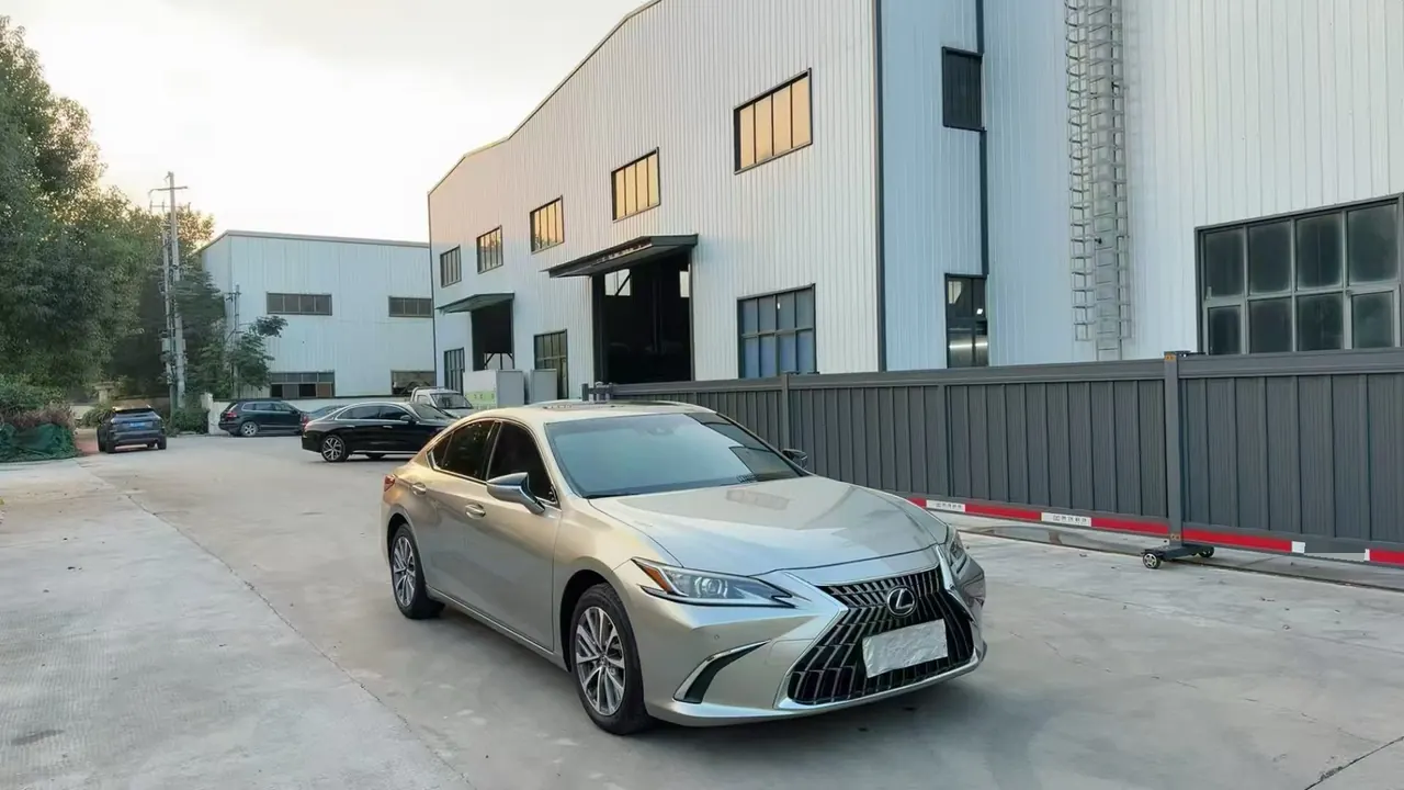 Lexus ES (Imported) 2023 ES200 2.0 Stepless Premium Edition Automatic Gear 10