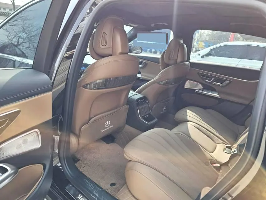 Mercedes Benz E Class 2025 E 300 L 48V 2.0T Luxury Automatic Gear 5