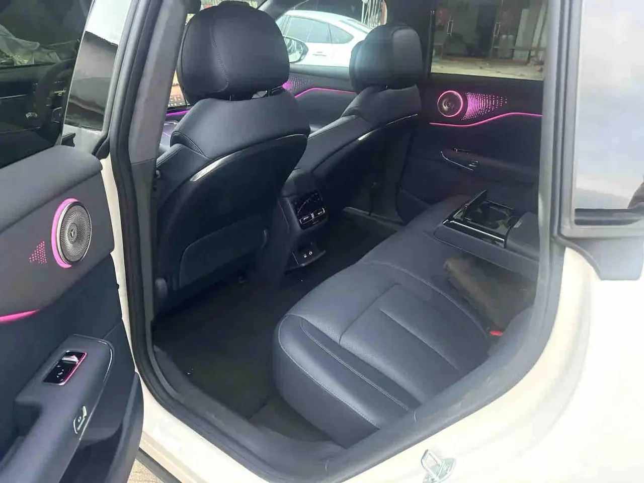 Voyah 2025 bosom friends rear drive dry Kun version of automatic gear 6
