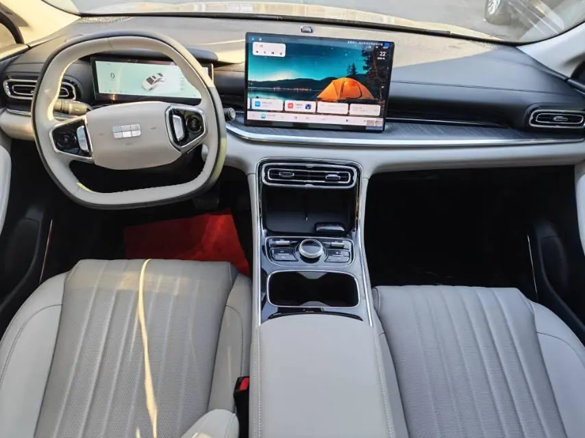Geely Galaxy 2025 xingyao 6 EM-i 1.5 125km exploration version automatic gear 6