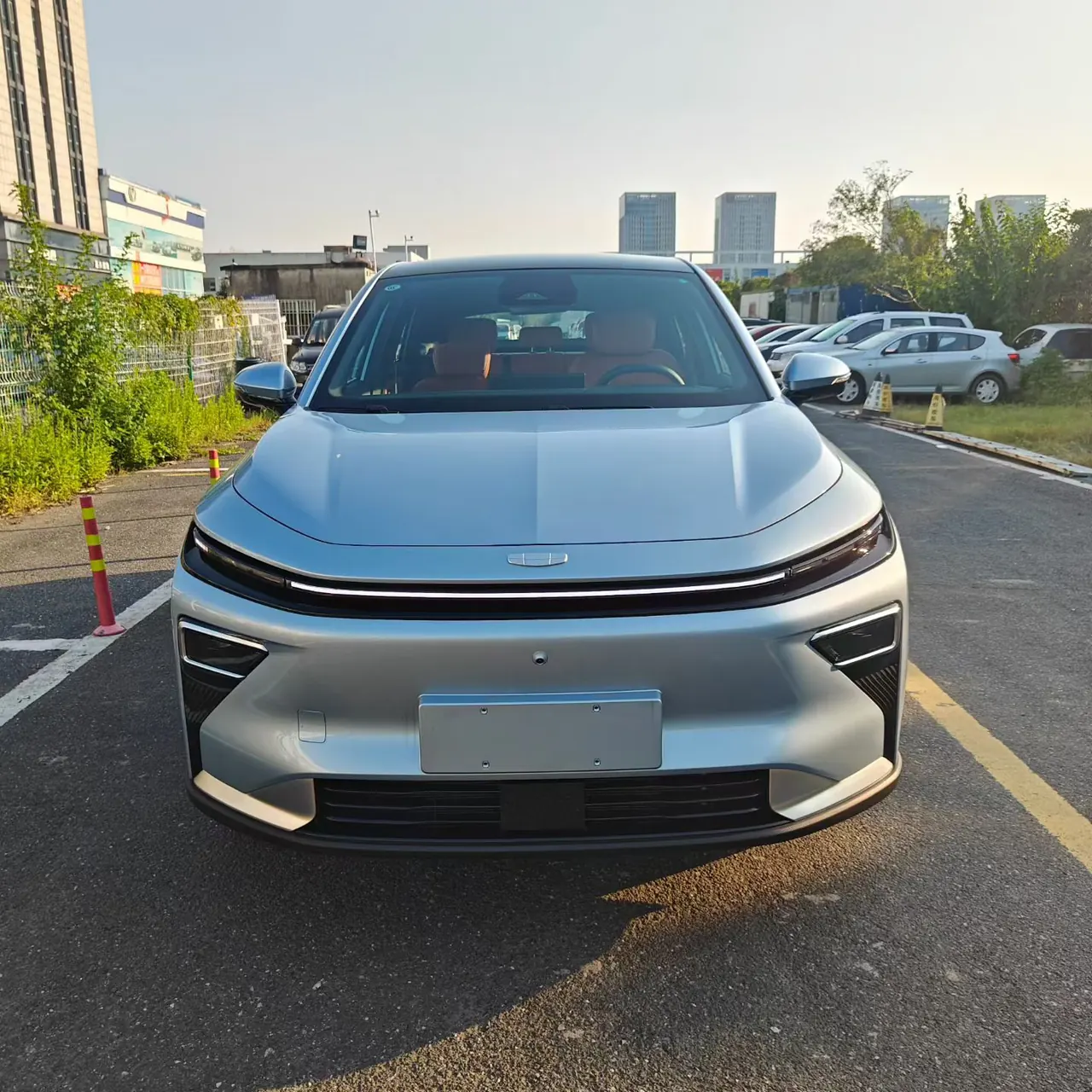 Geely 2026 Boyue REV 375km Long Endurance Platinum Extended Range Zhizun Edition Automatic Gear 2