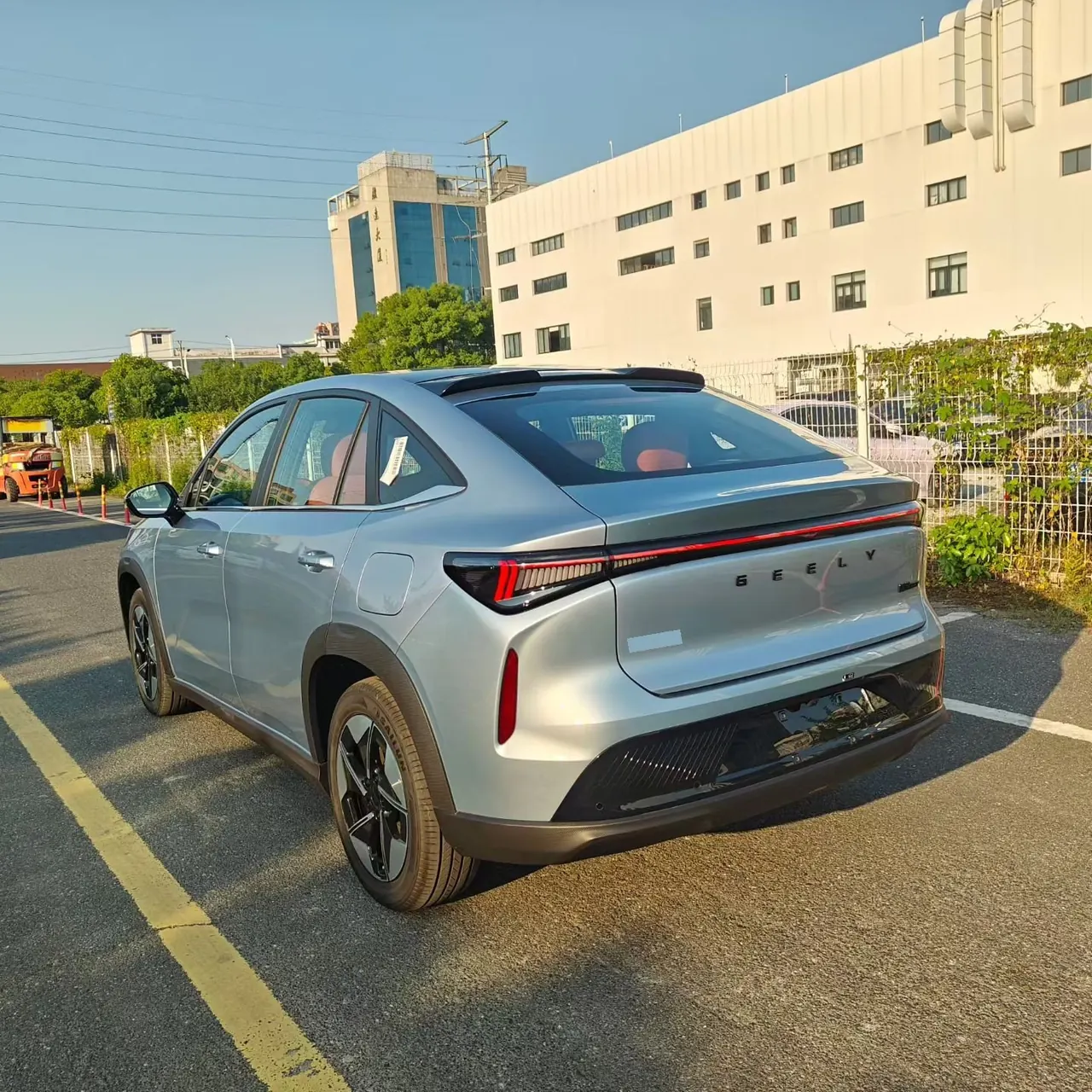 Geely 2026 Boyue REV 375km Long Endurance Platinum Extended Range Zhizun Edition Automatic Gear 7