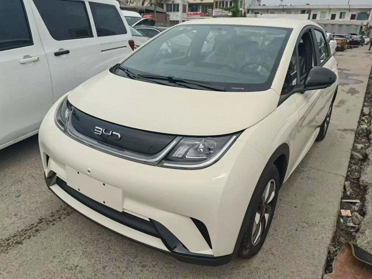 Открыть галерею: BYD 2025 Dolphins 420km Free Edition Automatic