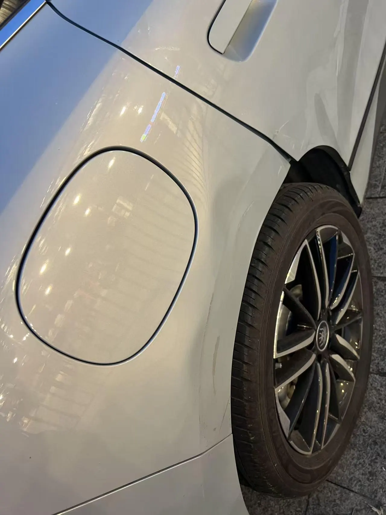 BYD 2025 Qin L EV 545KM cloud chariot type automatic gear 5