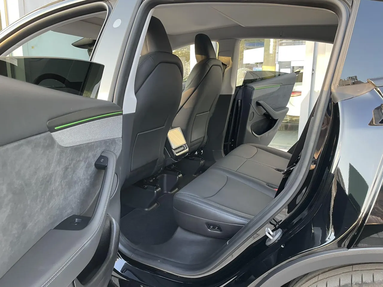Tesla 2025 Model Y long endurance all-wheel drive version (modified) automatic gear 9