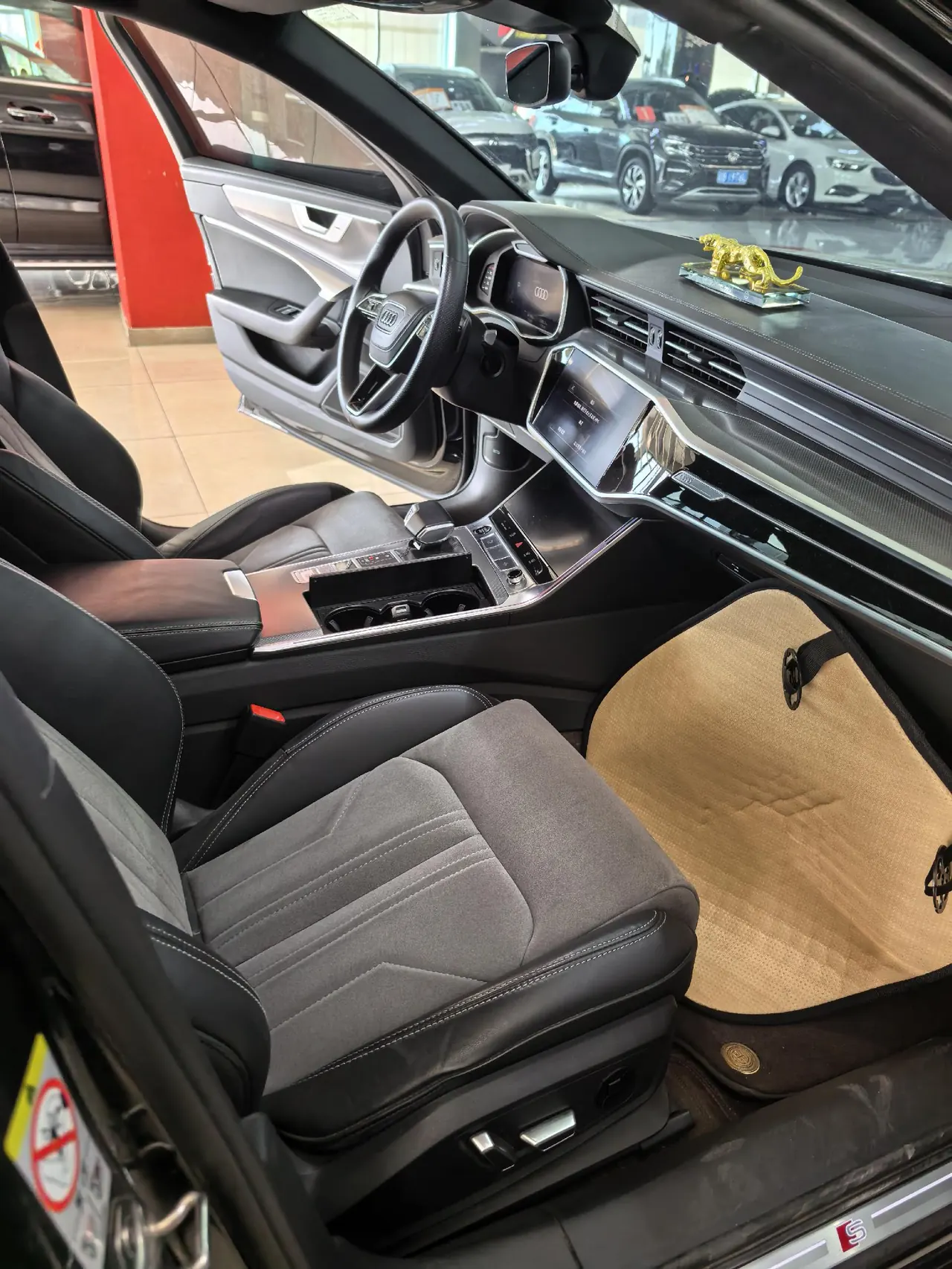 Audi 2024 A6L 2.0TFSI 45TFSI Selected Dynamic Automatic 2