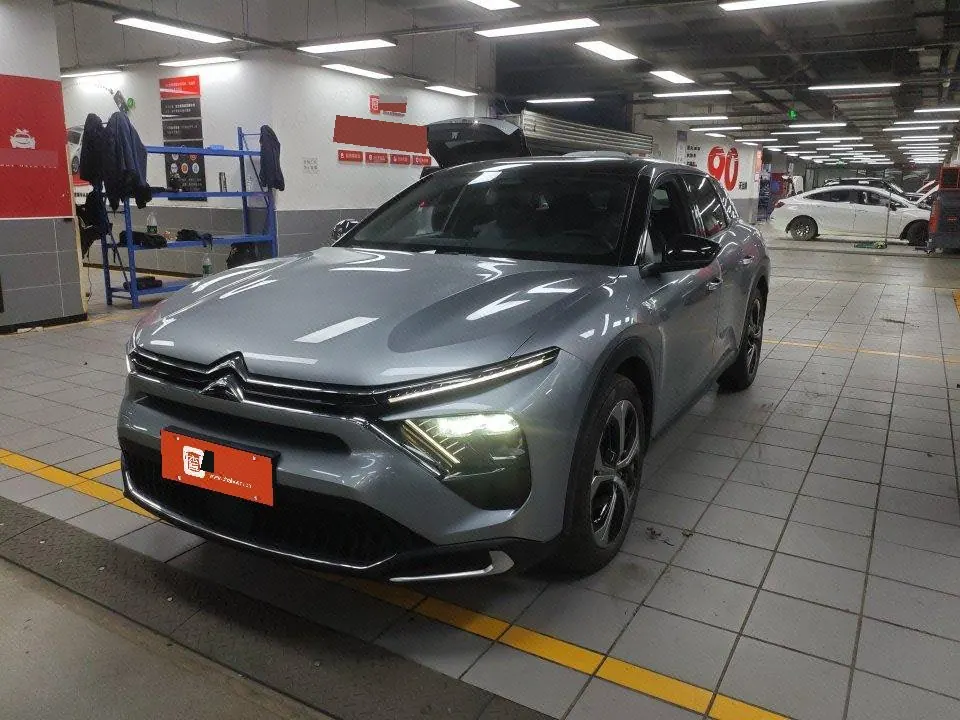 Citroen Versailles C5 X 2021 C5 X 1.6T Enjoy extraordinary automatic gear - View 1