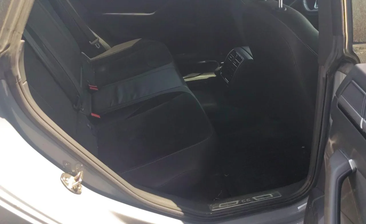 Volkswagen 2021 CC 2.0TSI 330TSI Dazzling Edition Automatic Gear 4