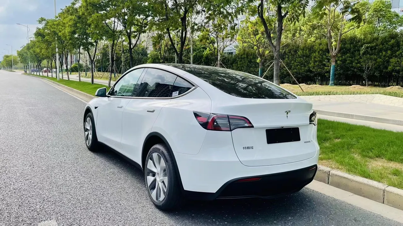 Tesla 2022 Model Y rear-wheel drive version (facelift) automatic gear 7