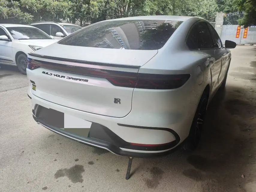 BYD 2022 Han DM-i 1.5T stepless 121KM noble automatic gear 2