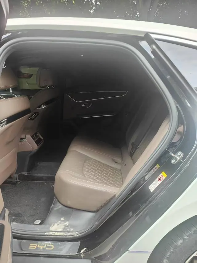 BYD 2022 Han DM-i 1.5T stepless 121KM noble automatic gear 3