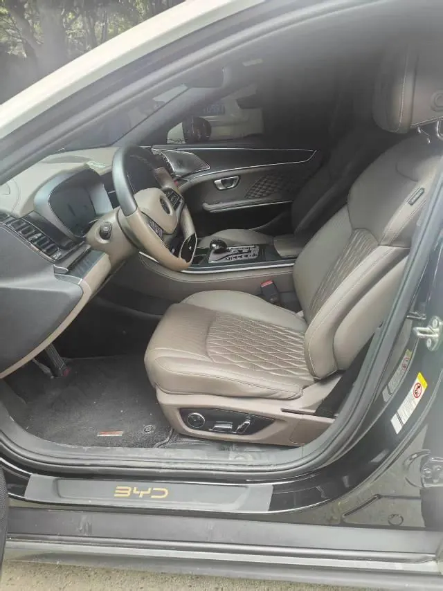 BYD 2022 Han DM-i 1.5T stepless 121KM noble automatic gear 4