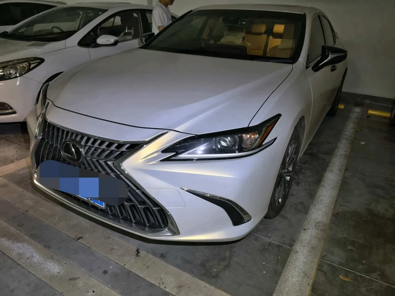 Open image lightbox: Lexus ES (Imported) 2022 ES300h 2.5 Stepless Excellence Edition Automatic Gear