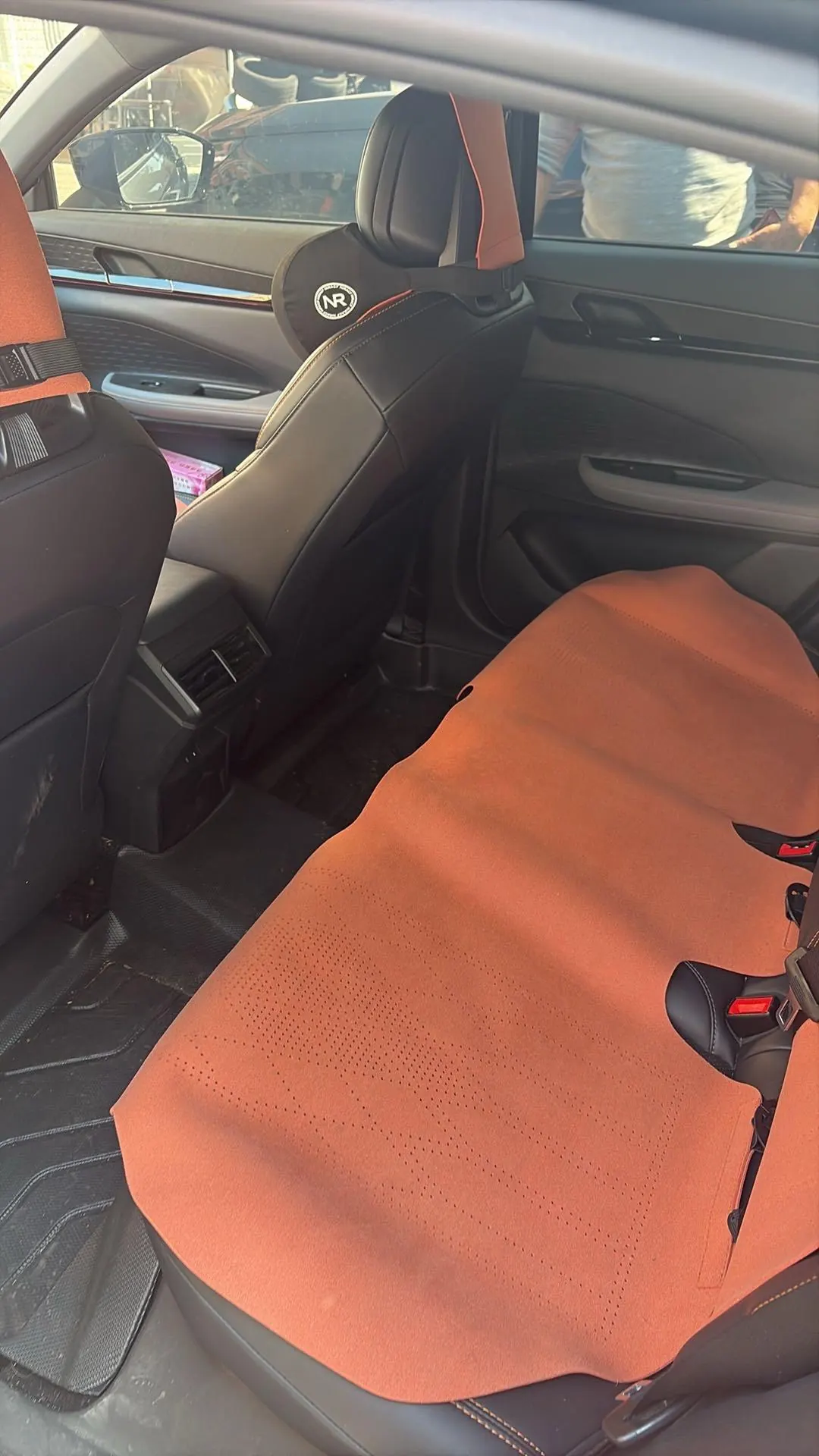 ChangAn 2022 UNI-V 1.5T honorable automatic gear 2