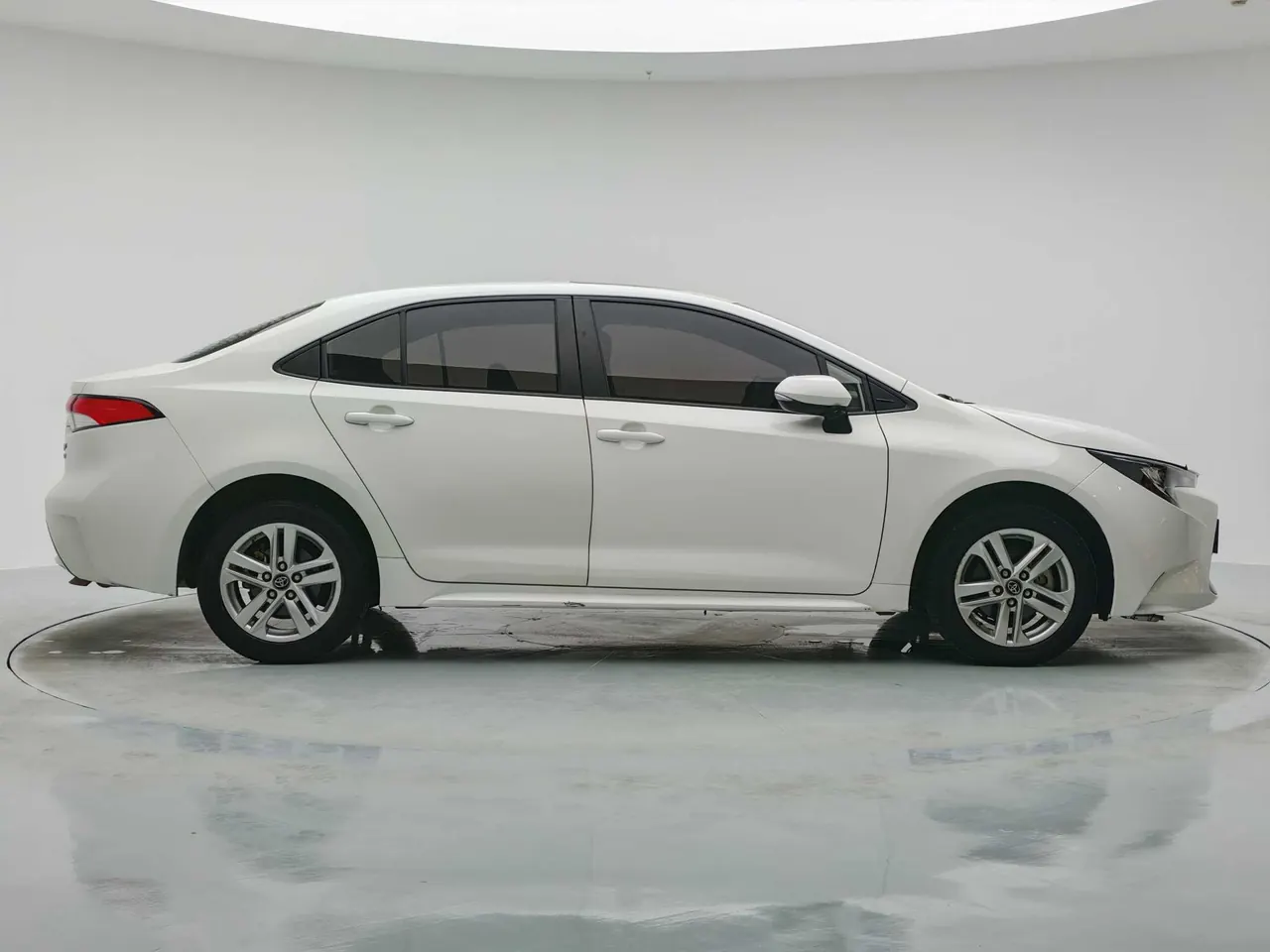Toyota 2022 Lei Ling 1.2T Stepless 185T Deluxe Automatic Gear 8