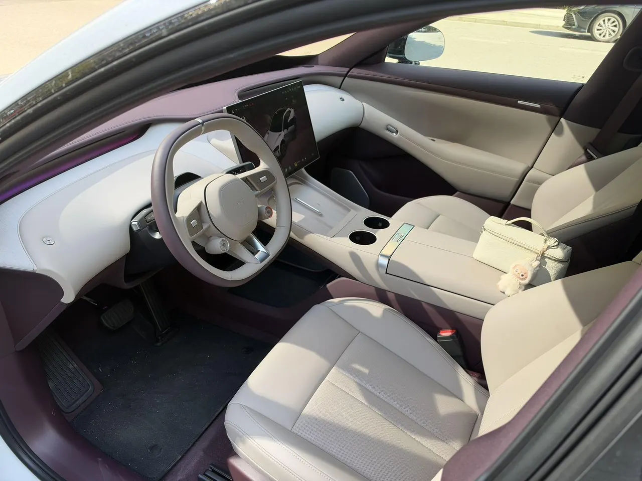 MI 2026 YU7 Standard Edition Automatic Gear 4