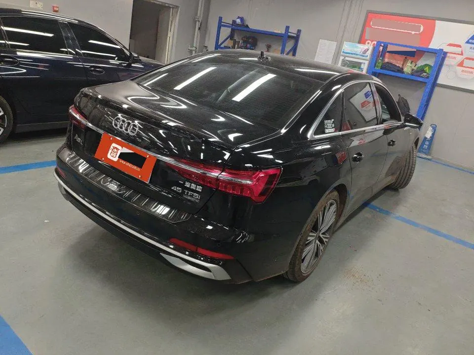 Audi 2024 A6L 2.0TFSI 45TFSI Quattro Selected Dynamic Automatic 2