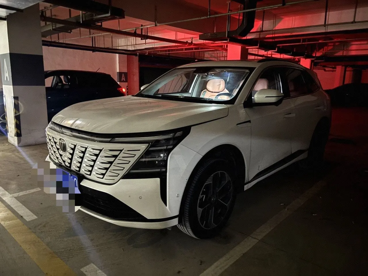 Open image lightbox: ChangAn 2025 CS75 PLUS 1.5T New Blue Whale Flagship Automatic