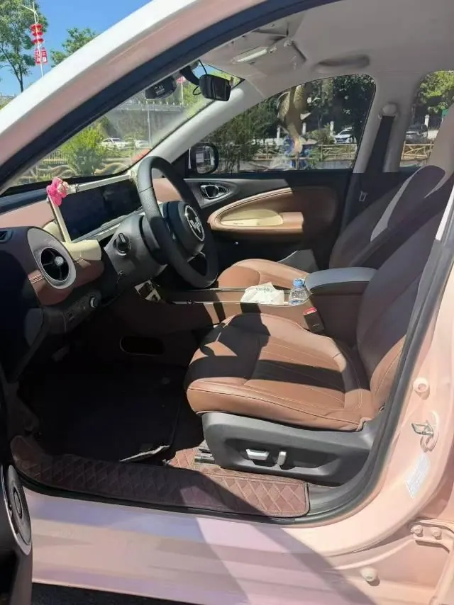 WuLing 2023 Plantronics 410km LingBox Exclusive Automatic Transmission 6