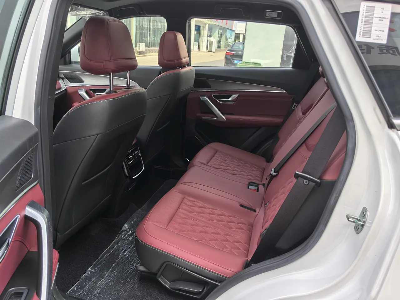 Jetour 2024 X70 PLUS 1.5T Champion Edition PRO7 Automatic Gear 8