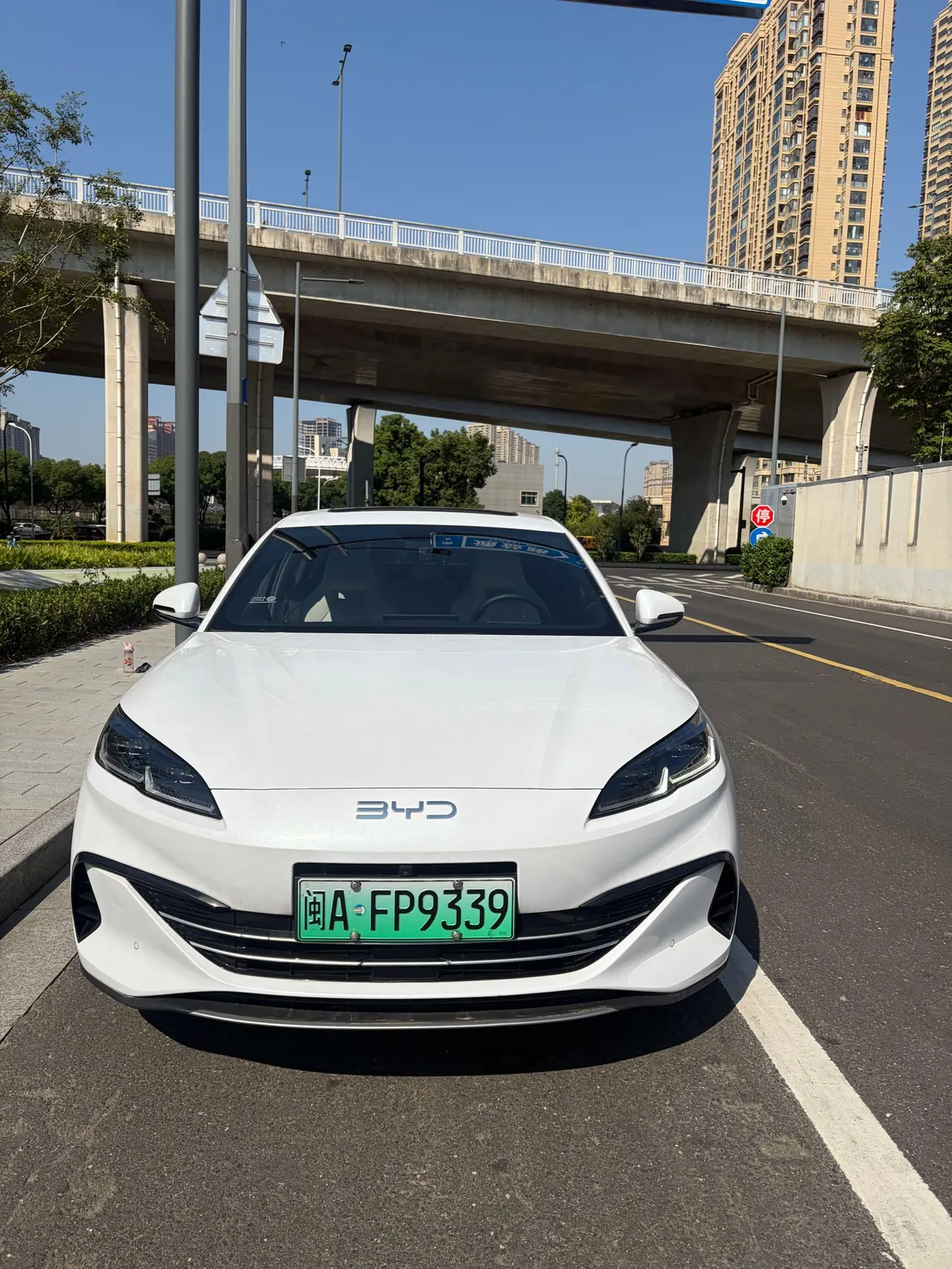 BYD 2024 Seal 06 DM-i 1.5 Stepless 120KM Honorable Automatic Gear 2