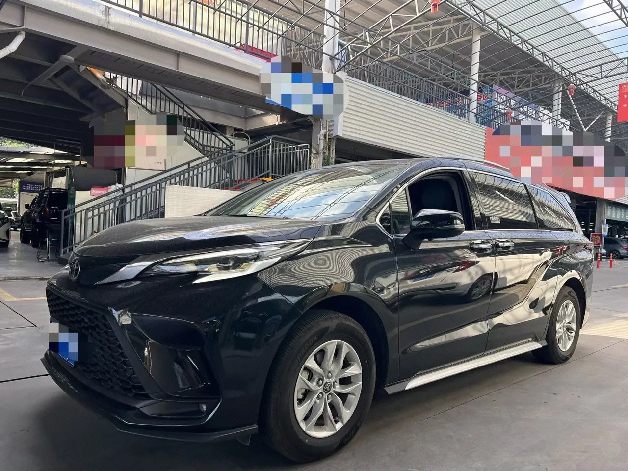 Toyota 2026 Grevia HYBRID 2.5 Stepless Comfort Edition Automatic Transmission - View 1