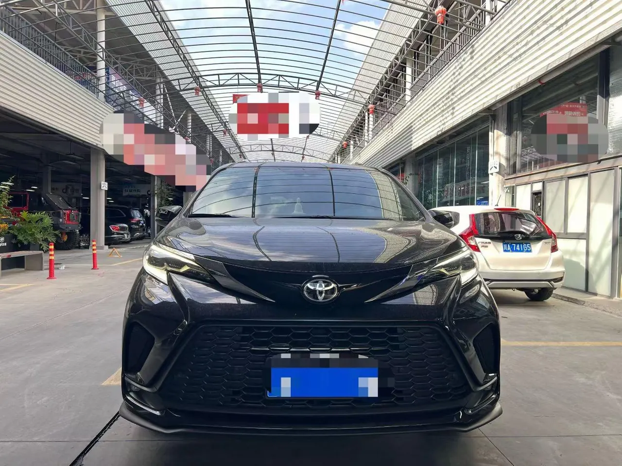 Toyota 2026 Grevia HYBRID 2.5 Stepless Comfort Edition Automatic Transmission 2
