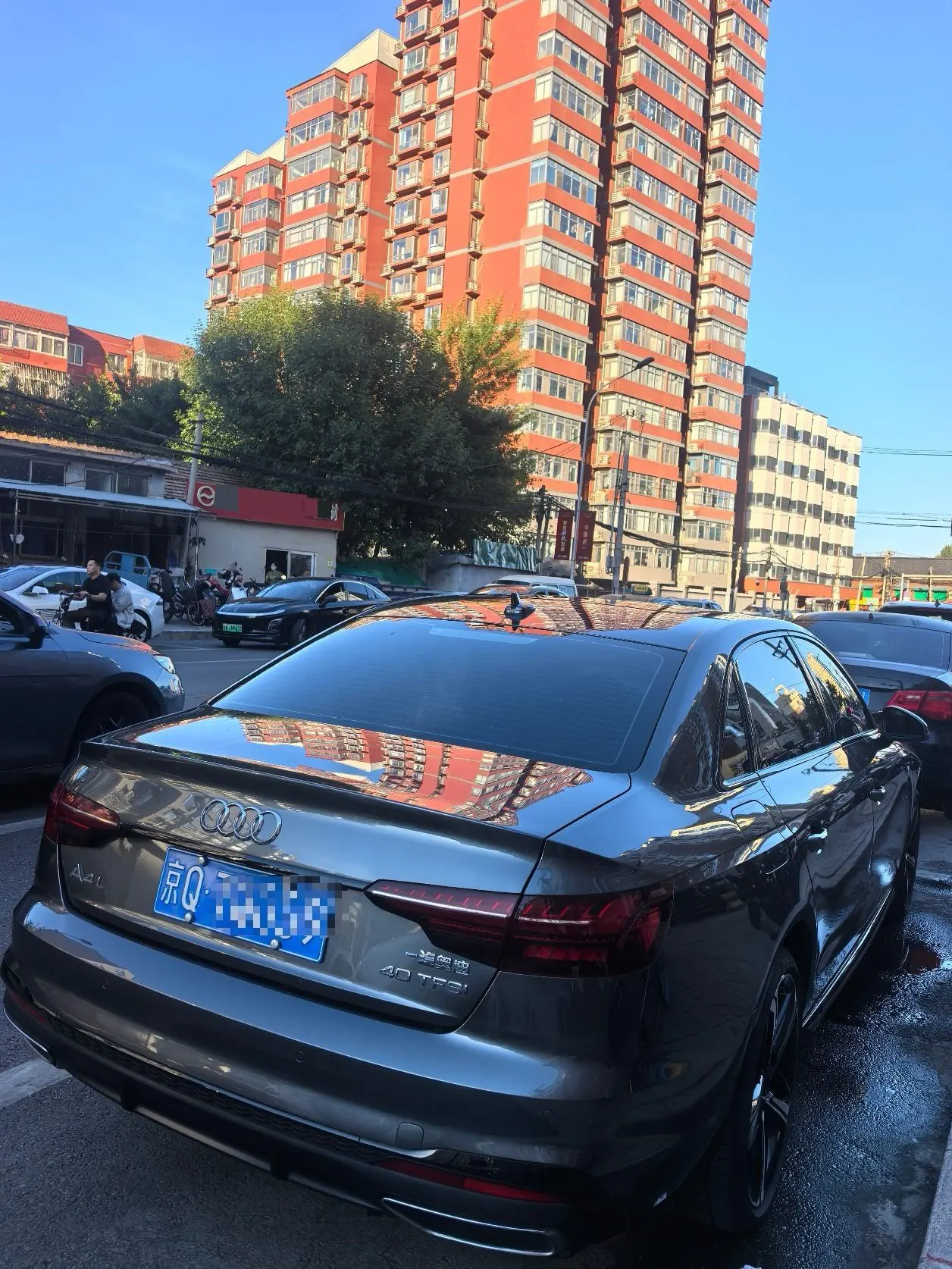 Audi 2024 A4L 2.0TFSI 40TFSI Deluxe Dynamic Automatic 2