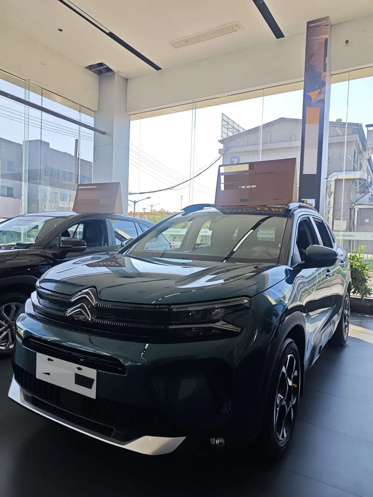 Открыть галерею: Citroen 2022 Tianyi 1.6THP 360THP BEYOND no longer hesitate version of automatic gear