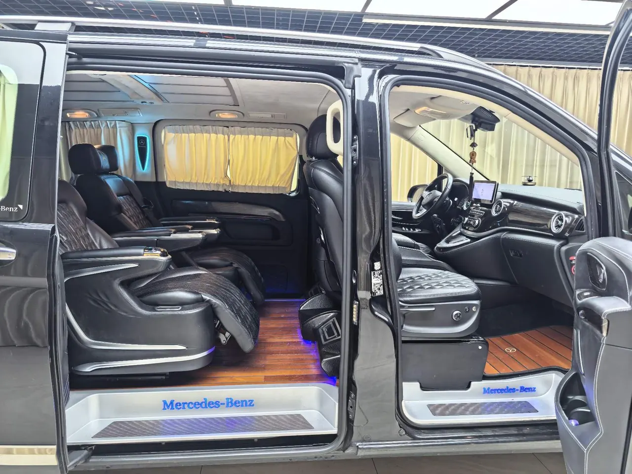 Mercedes Benz 2020 Vito 2.0T Business Edition 7-seat Automatic Gear 6