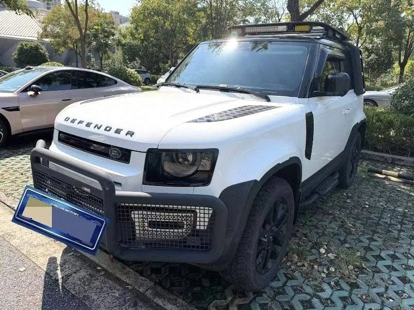 打开图片灯箱:Land Rover Guard (Imported) 2022 Guard 90 48V 3.0T P400 Diablo Special Edition Automatic Gear
