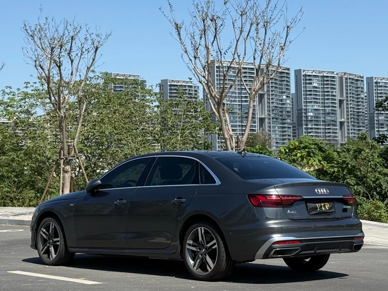 Audi 2020 A4L 2.0TFSI 40TFSI Deluxe Dynamic Automatic 6