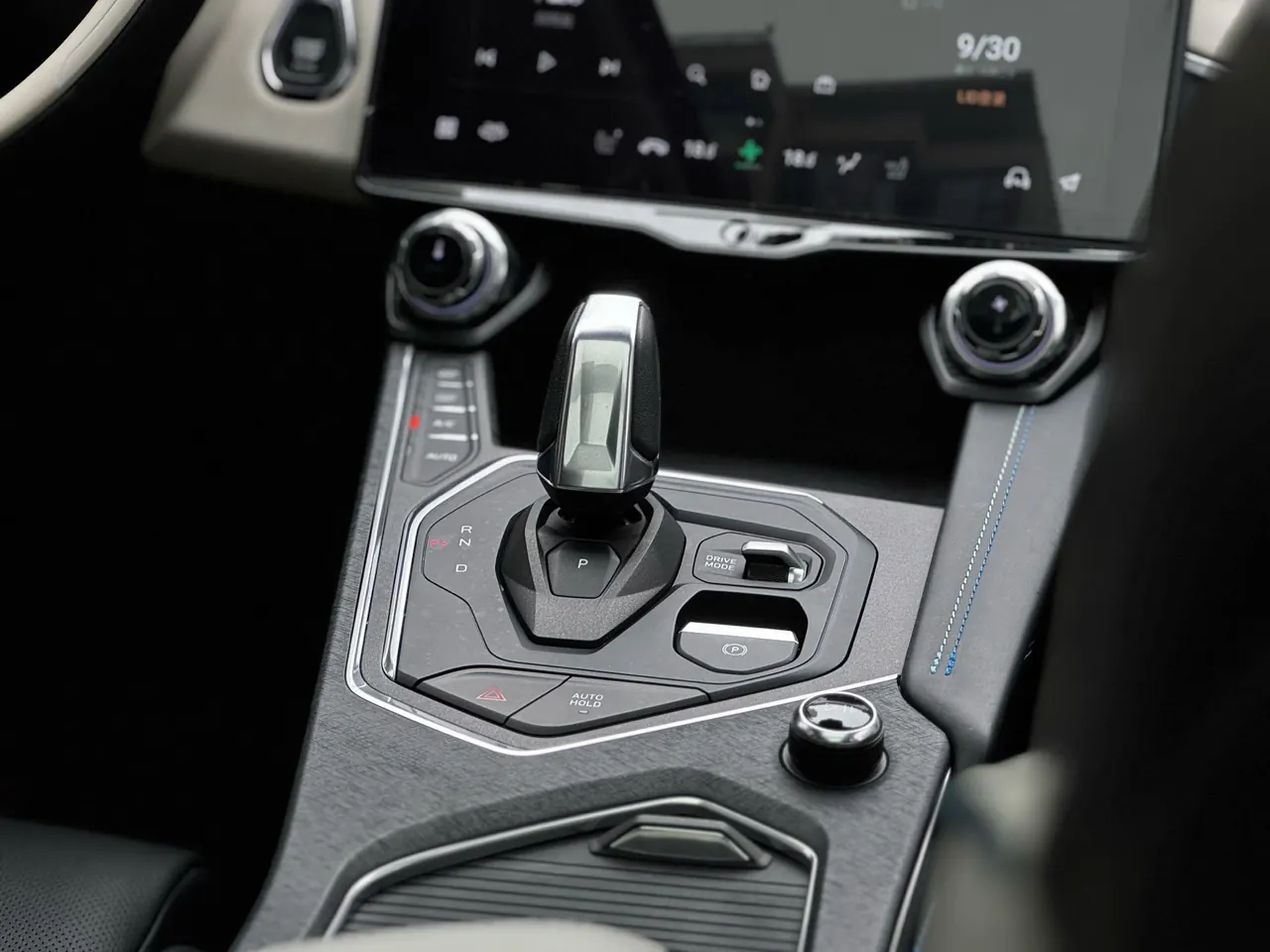 LYNK&amp;CO 2021 LYNK&amp;CO 01 2.0TD Two-wheel Drive Pro Automatic Gear 16