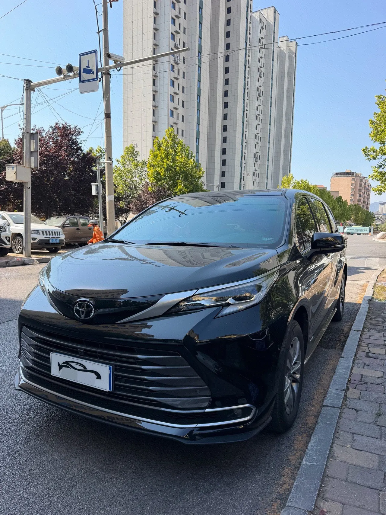 Open image lightbox: Toyota 2024 Sana 2.5 Stepless Four-wheel Drive Premium Edition Automatic Transmission