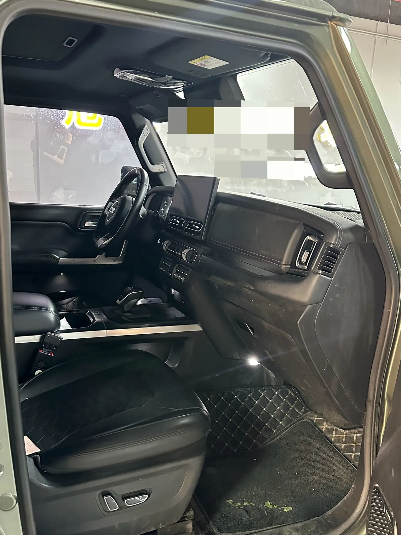 212 2024 T01 2.0T Explorer Automatic 7