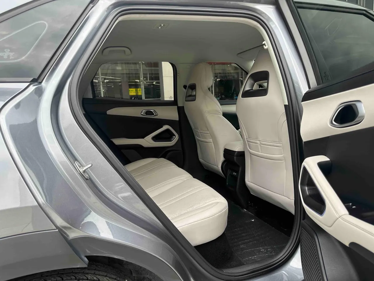 BYD 2024 Yuan UP 401KM Vital Edition Automatic Gear 8