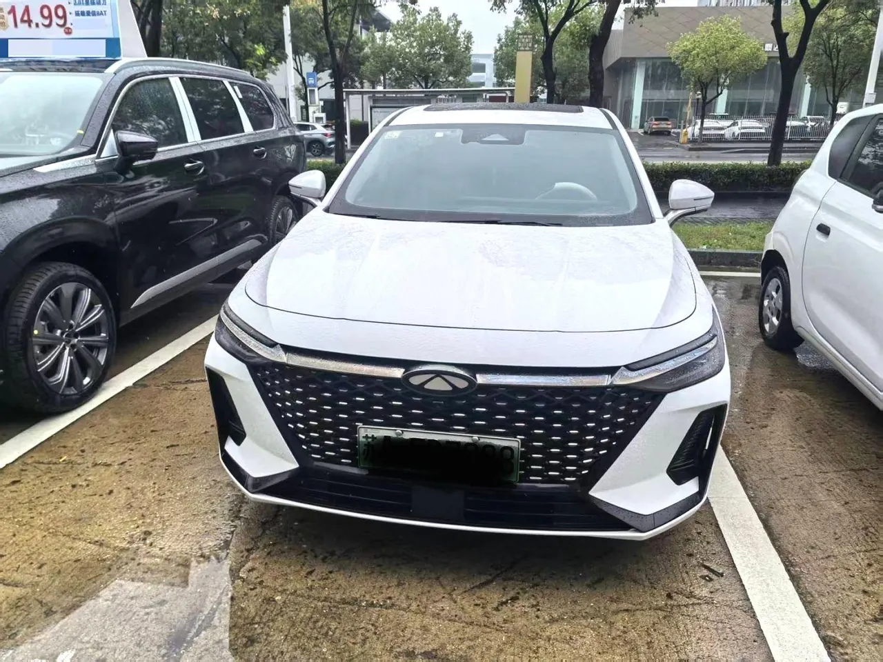 Chery 2024 Fengyun A8 1.5T 127 Wind Control Edition Automatic Gear 2