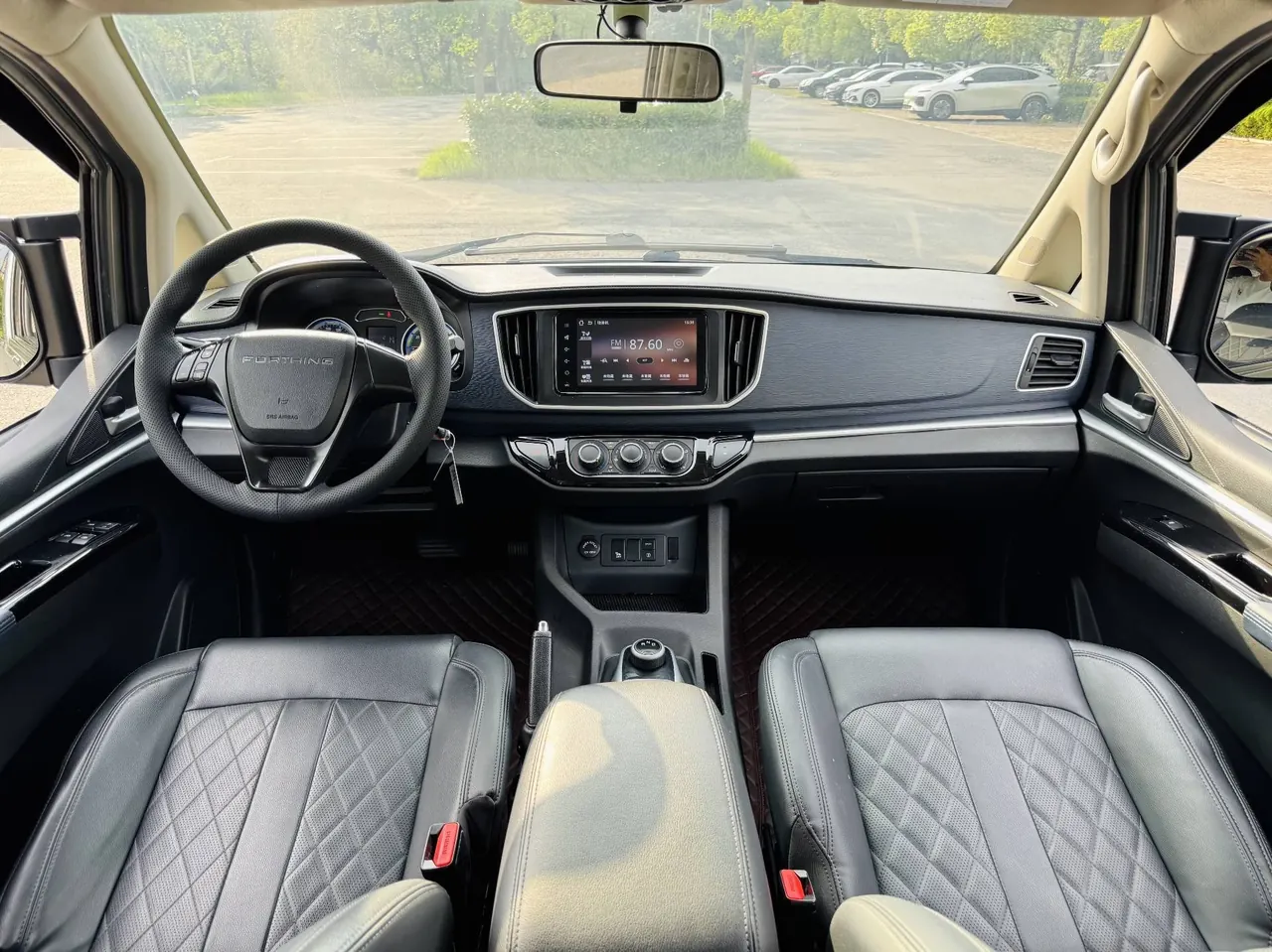 Fengxing Lingzhi M5 New Energy 2022 Lingzhi EV Ordinary Deluxe 7-seat Automatic Gear 6