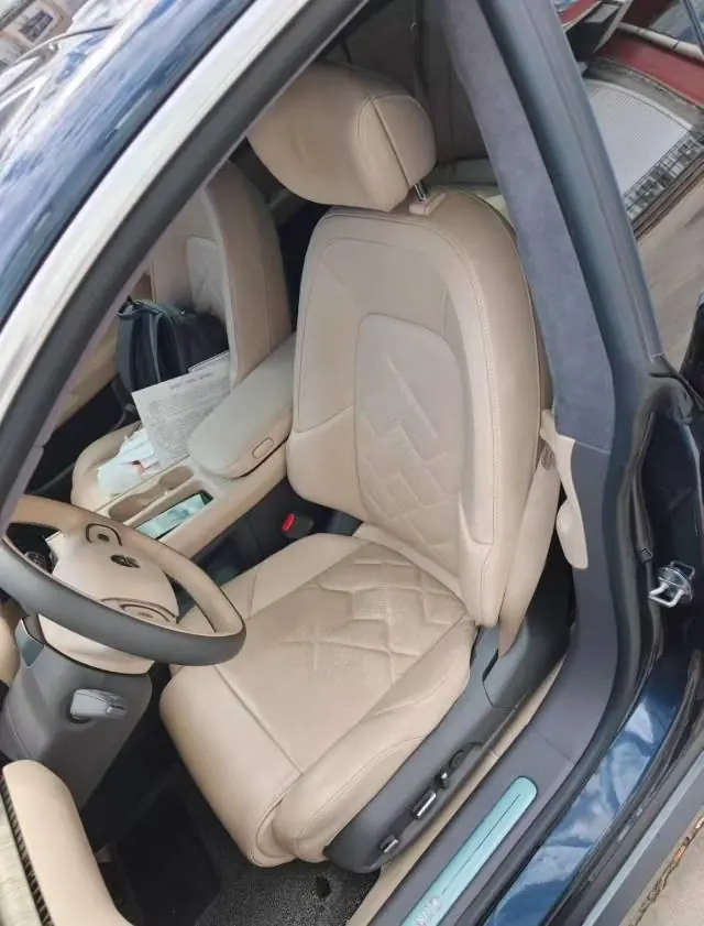 NIO 2022 ET5 75kWh automatic gear 4