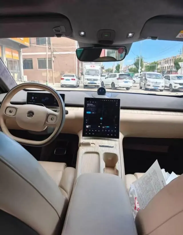 NIO 2022 ET5 75kWh automatic gear 5