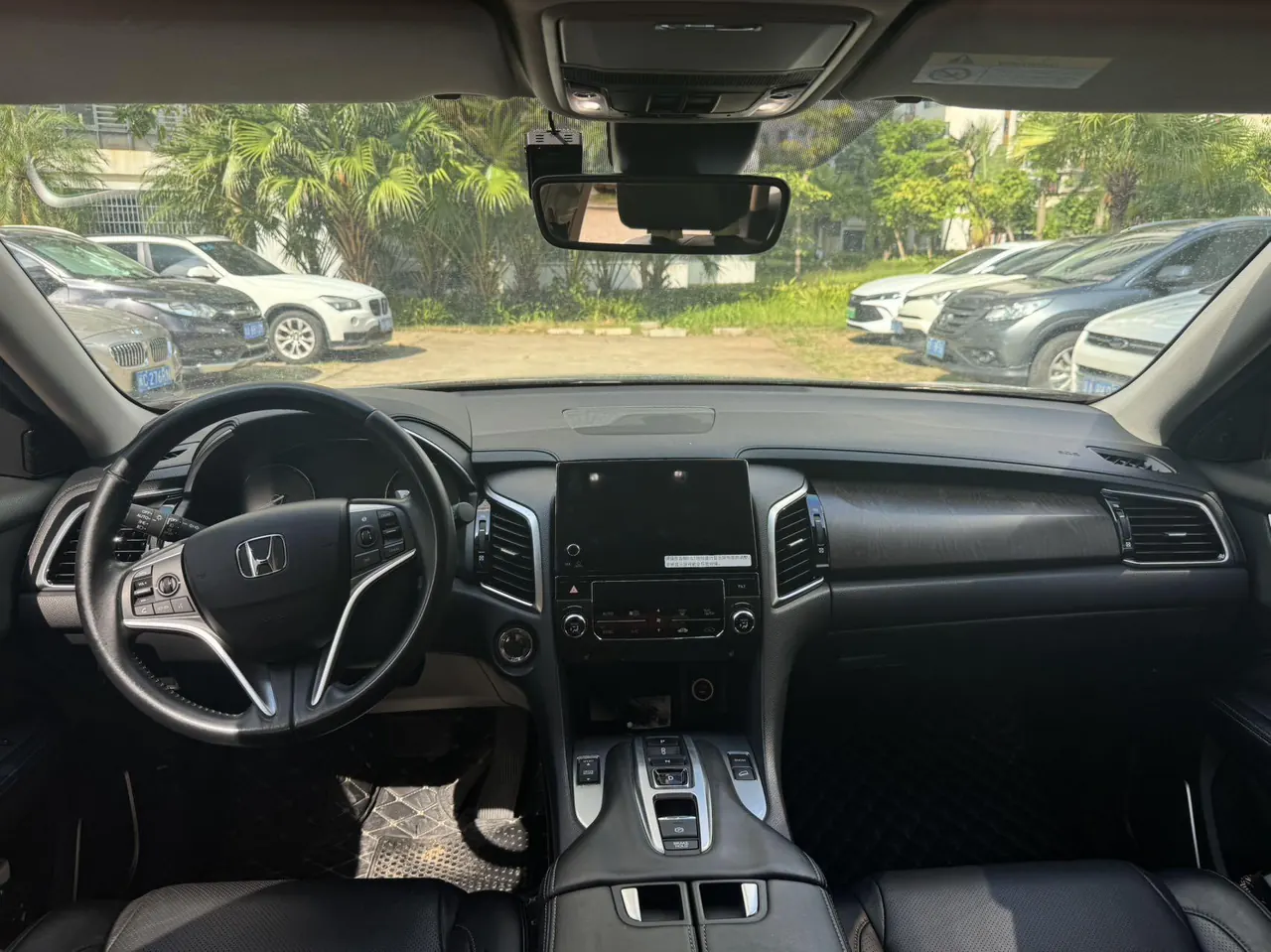 Honda 2020 Crown Road 2.0T 370TURBO Two-Drive Deluxe Automatic Gear 5