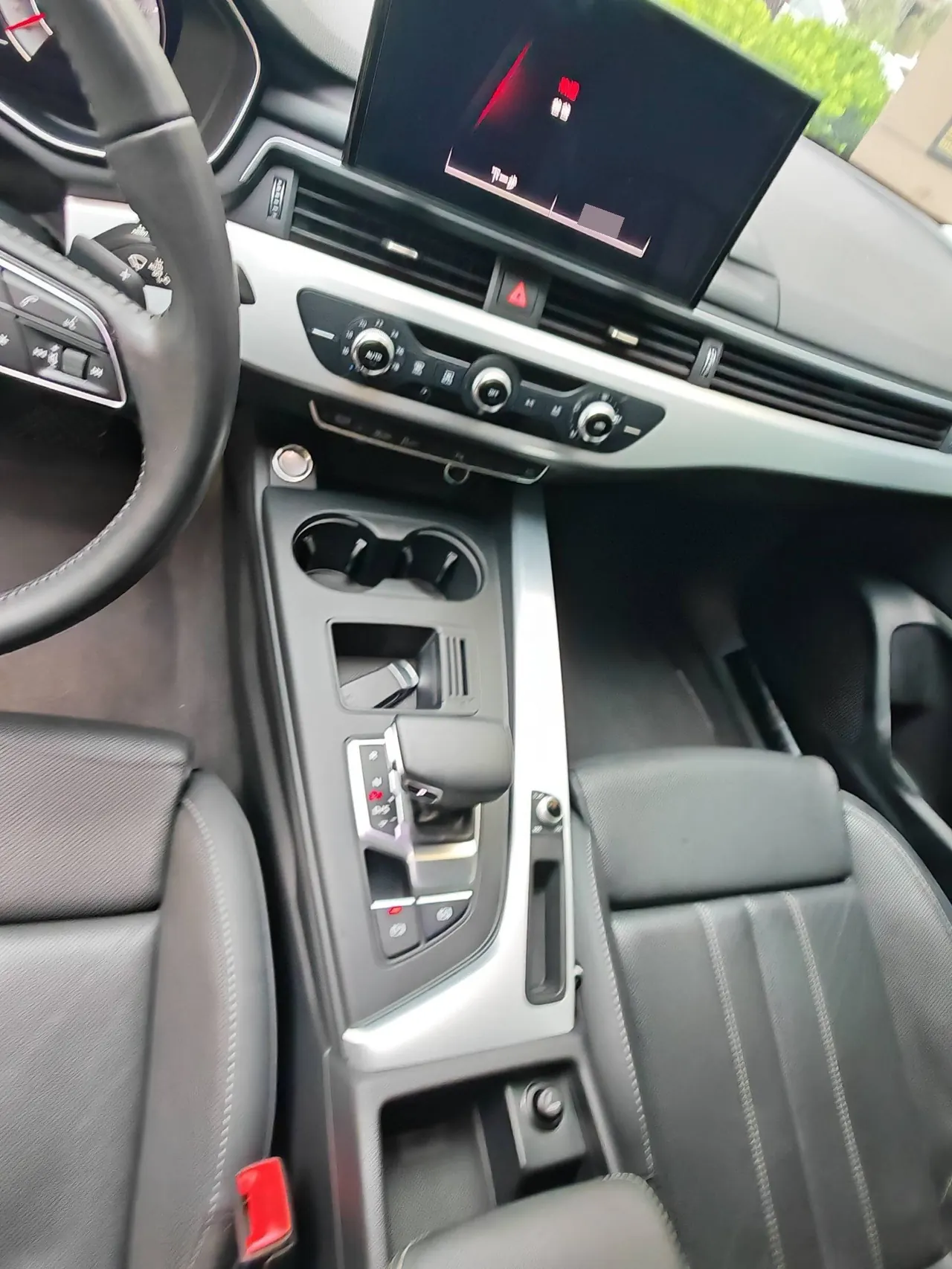 Audi 2020 A4L 2.0TFSI 40TFSI Fashion Dynamic Automatic 5